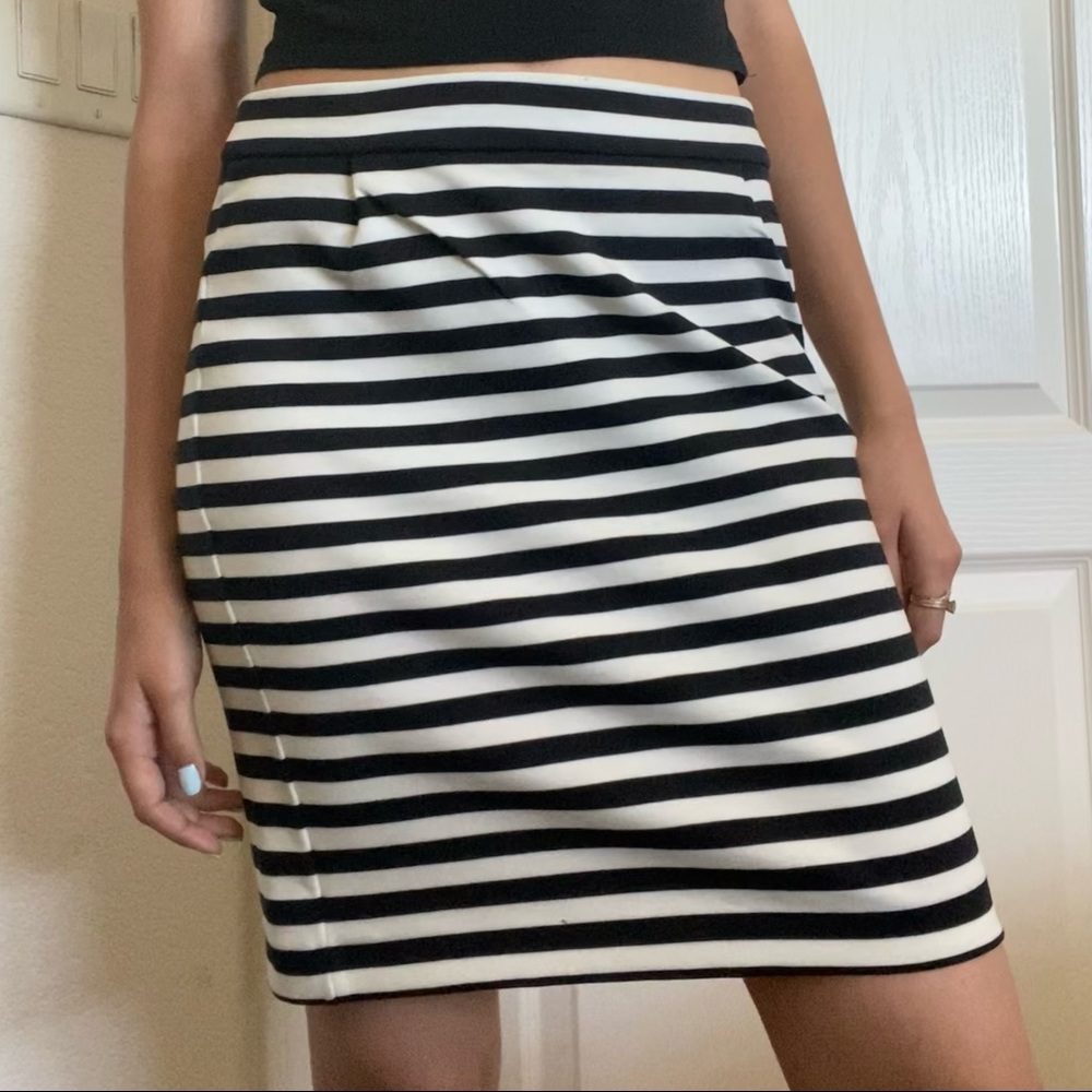 Black & White Striped Tommy Hilfiger Pencil Skirt